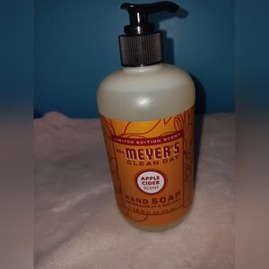 Mrs. Meyer's Clean Day Limited Scent Edition Apple Cider Hand Soap 12.5oz NWOT